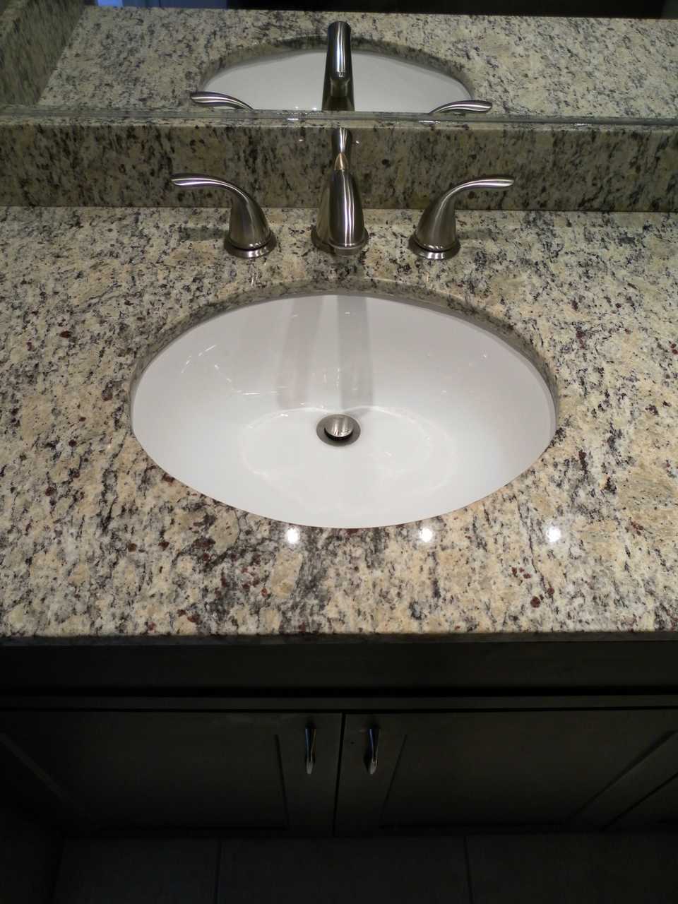 Bathroom remodeling contractor Miami and Broward tile project